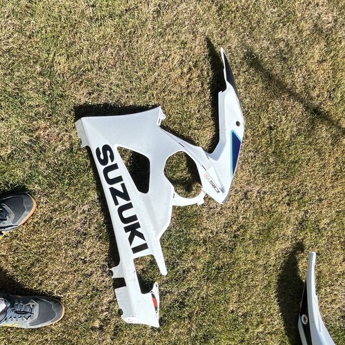 Gsxr 1000 fairing slight - gsxr,