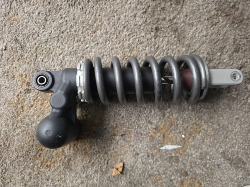 Suzuki gsxr 750 - gsxr, shock
