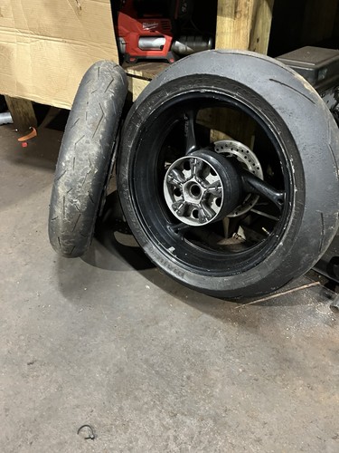 Suzuki gsxr 600 rear wheel - suzuki,