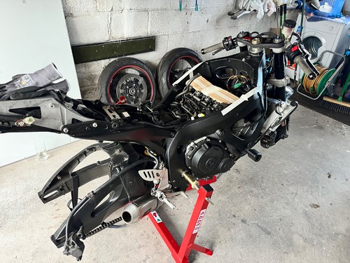 Suzuki gsxr 750 k7 - ,